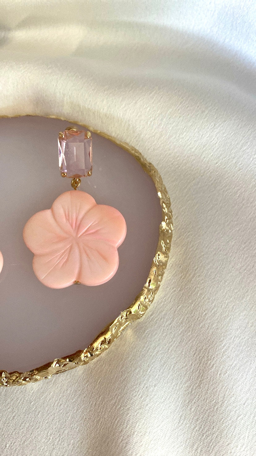 CAPRICE drop earrings with crystals and pink Mother of Pearl flowers