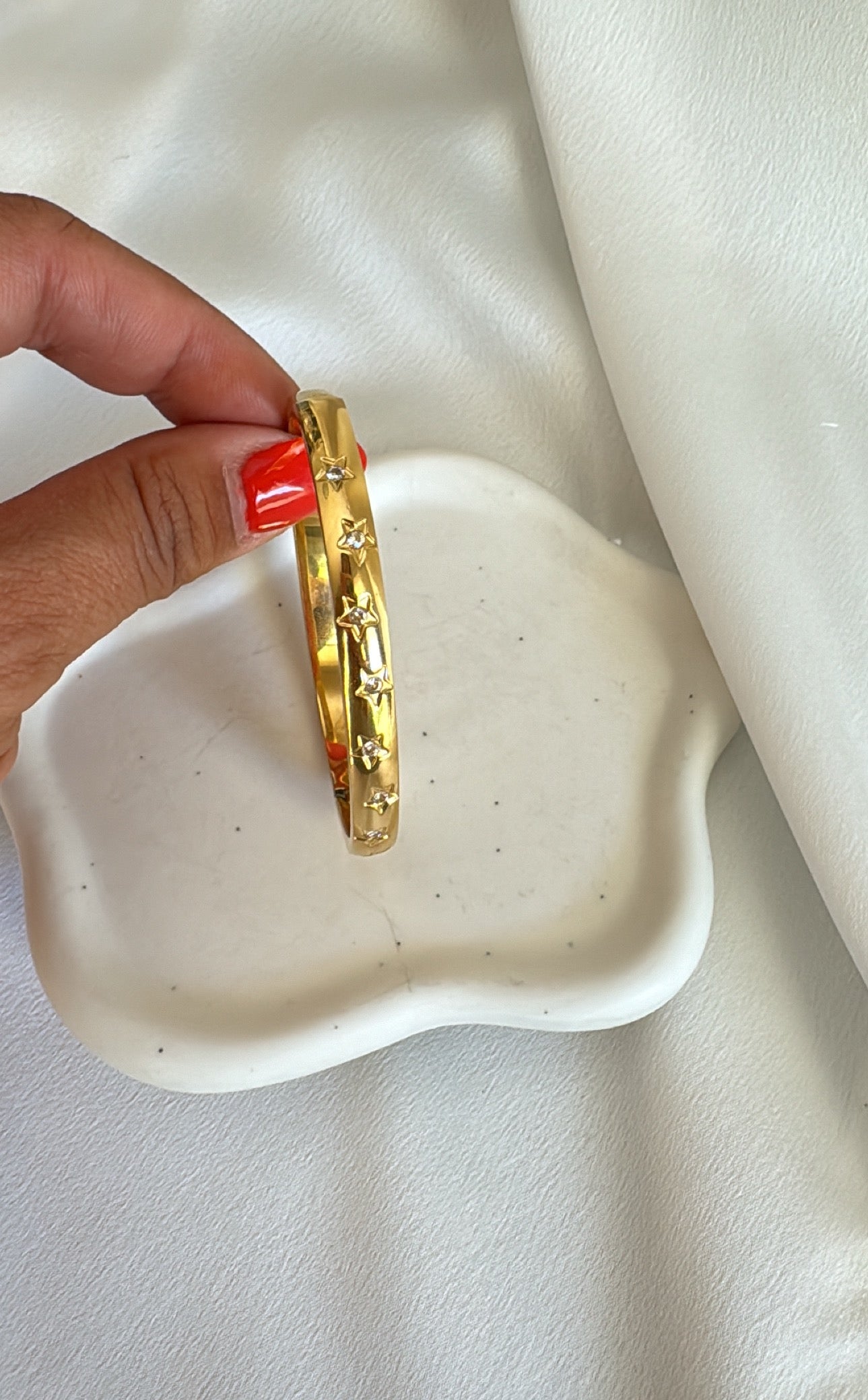 STARLIGHT stainless steel bangle with zircons
