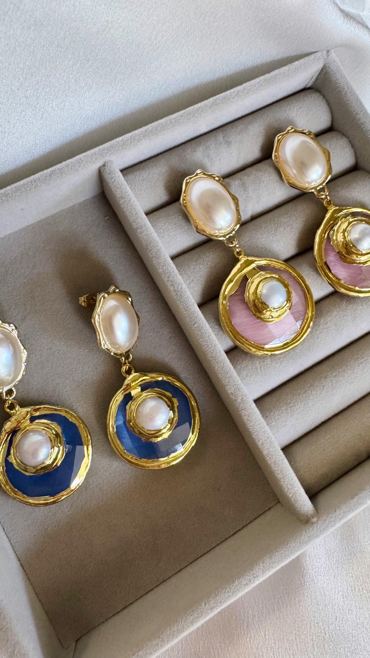 VIENNA drop earrings with blue cat eye and freshwater pearls