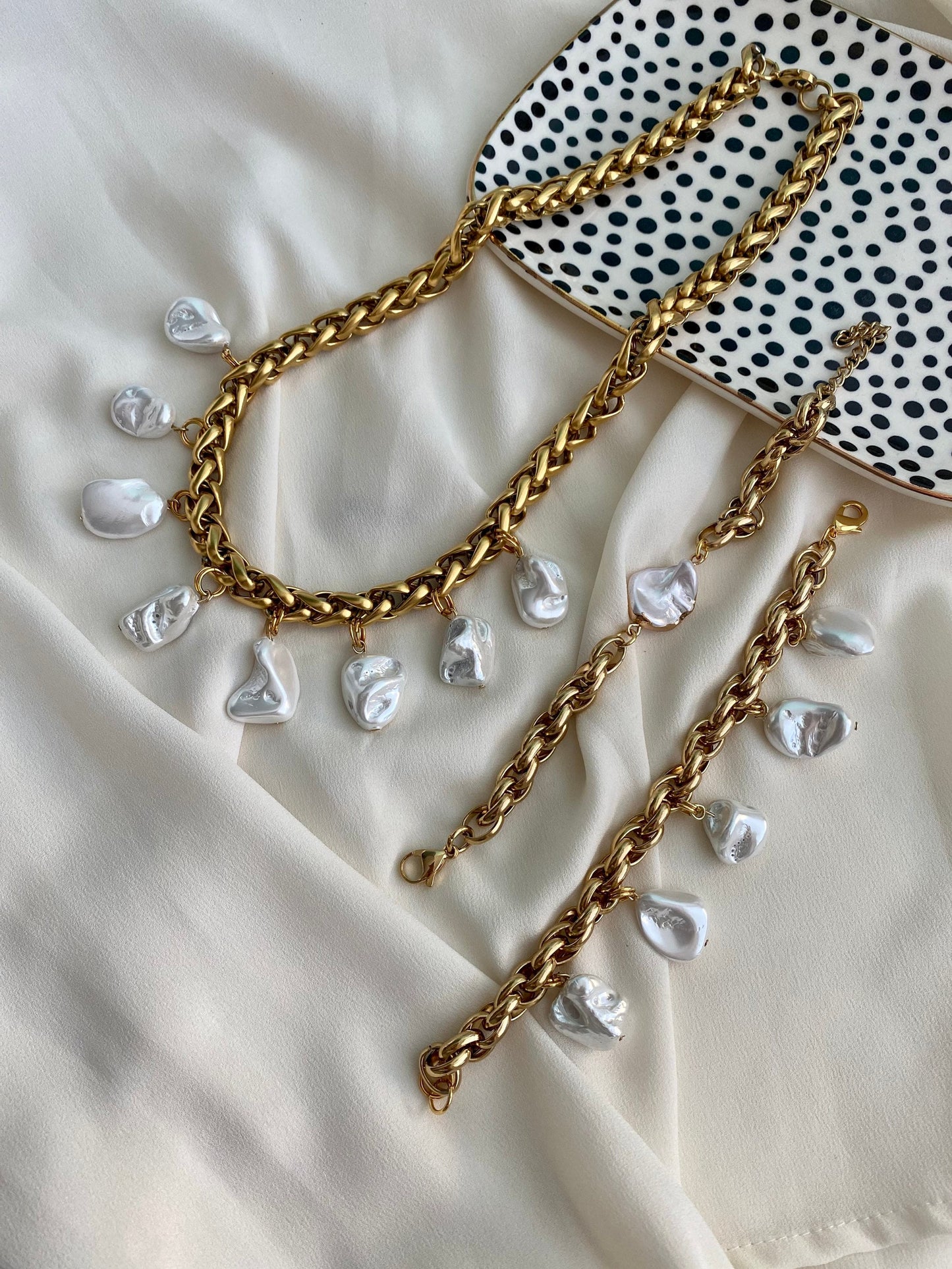 CHARLOTTE necklace with chunky gold chain and irregular Mother of Pearl charms