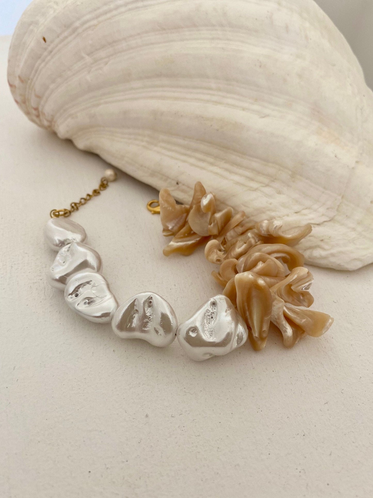 NAIAD bracelet with natural shells and Mother of Pearls