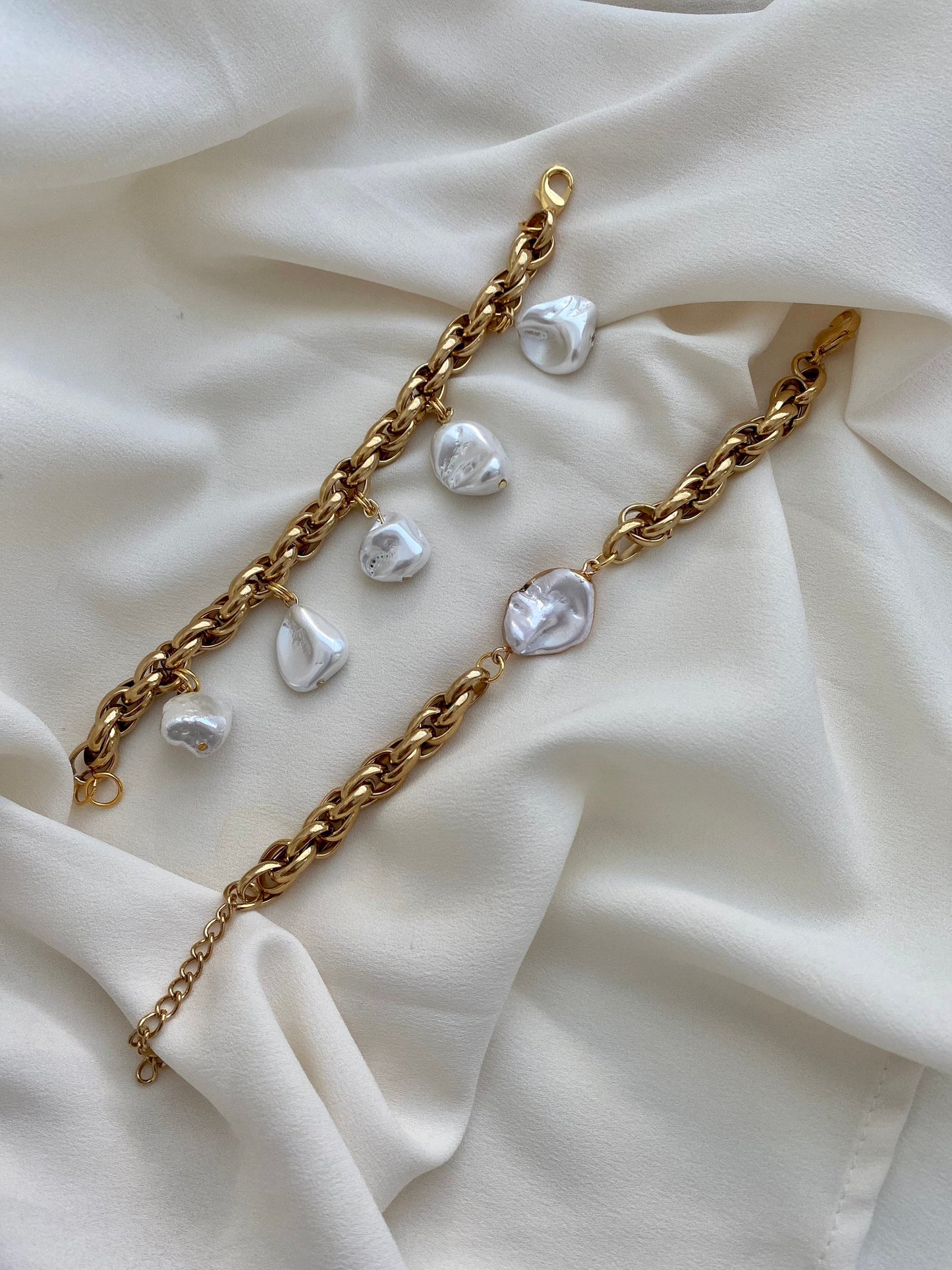 CHARLOTTE stainless steel bracelets with Mother of Pearls
