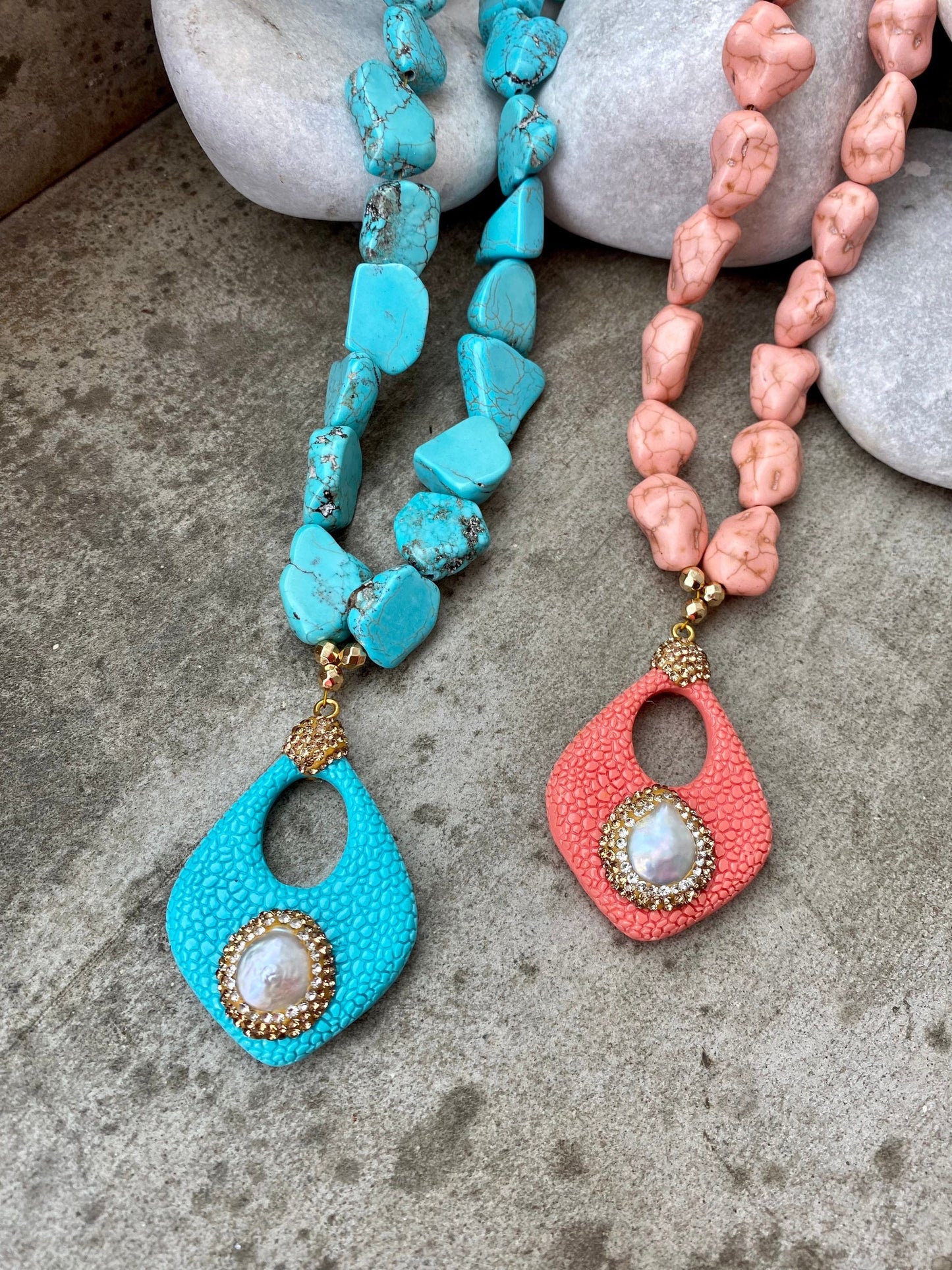 DUNE summer necklace with freshwater pearl