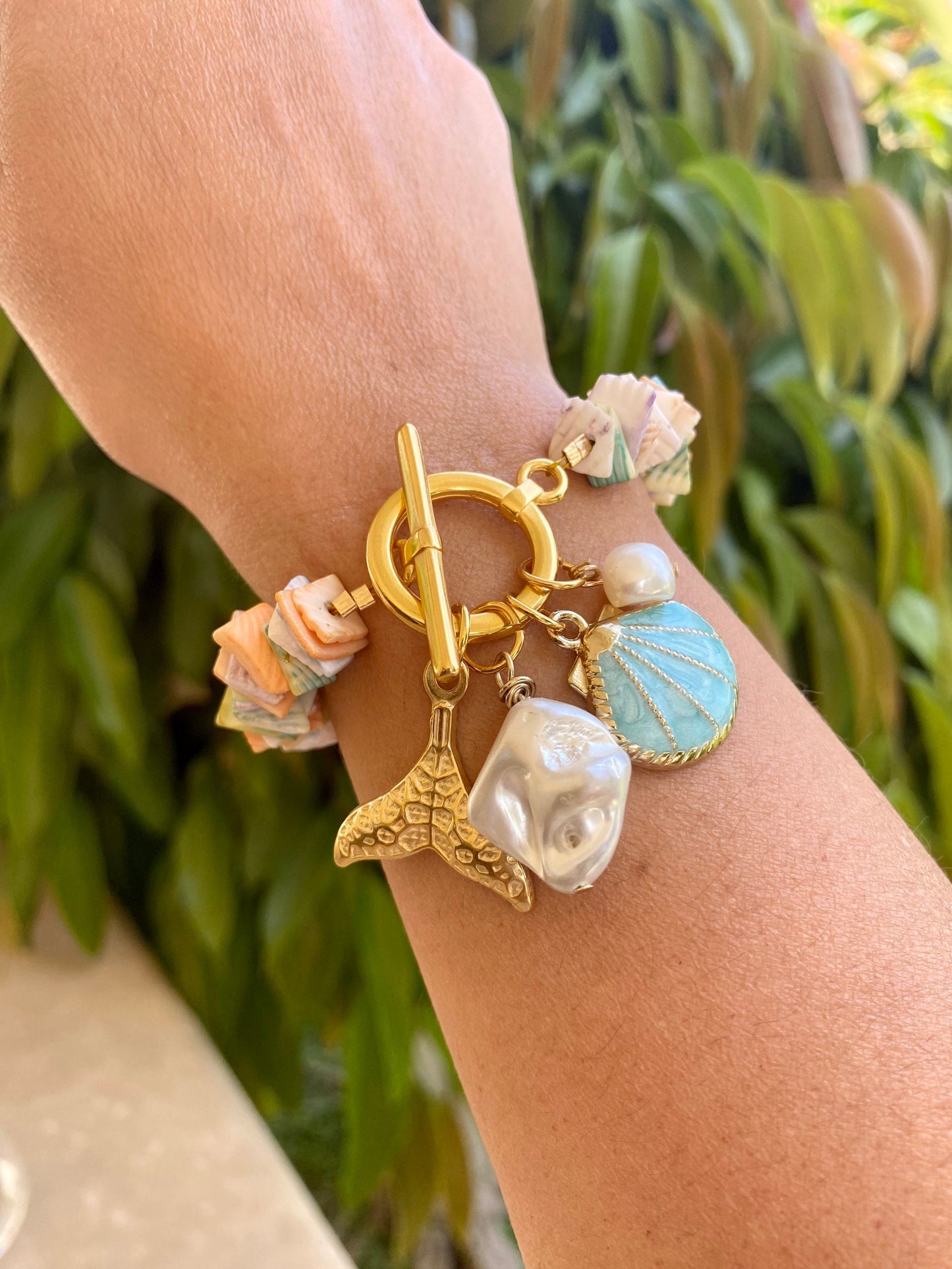 ALINE natural shell bracelet with pearl beads and brass summer charms