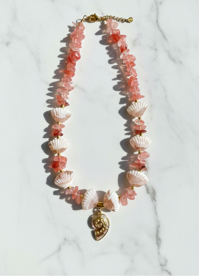 CYCLADIC TREASURES Shell necklace
