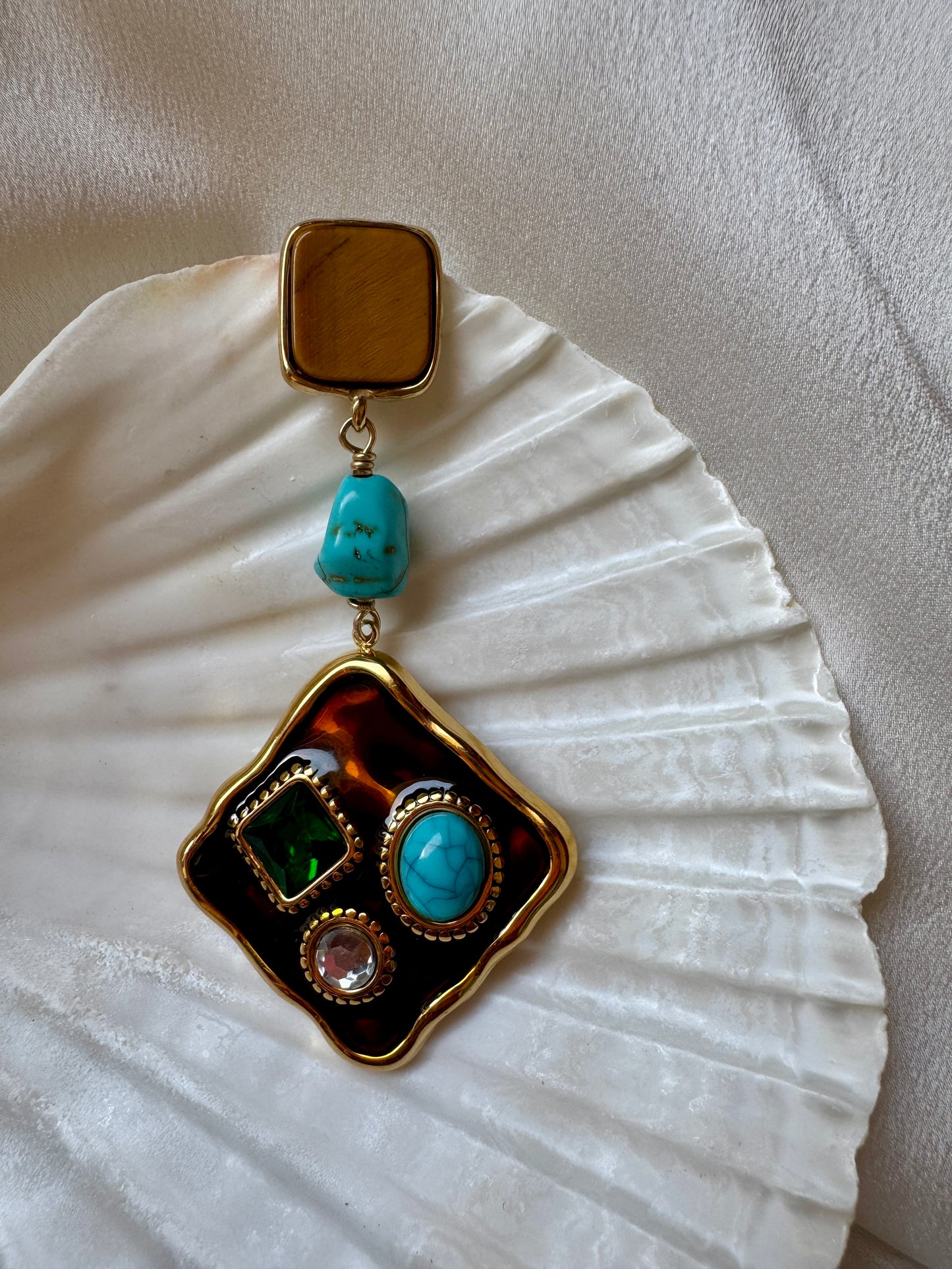 KIMOLOS semiprecious earrings