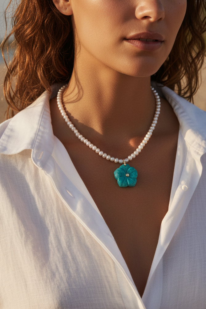 BLUE LOTUS Pearl necklace