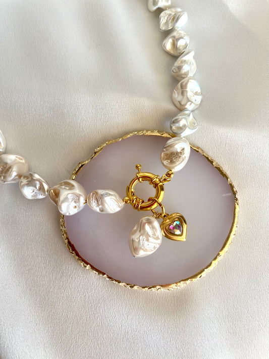 JE T’AIME necklace with chunky Mother of Pearl beads, gold clasp, and heart crystal charm