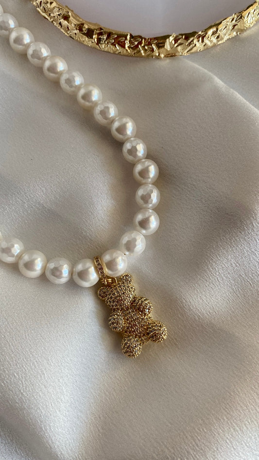 TEDDY necklace with freshwater pearls and gold teddy bear pendant with zircons
